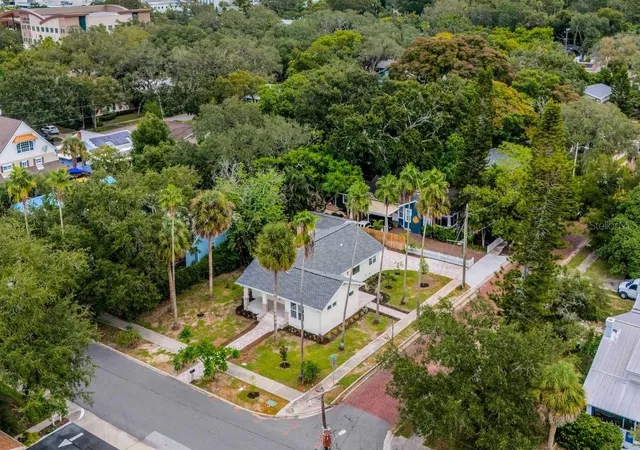 Photo 3 of Sale Pending at 635 Highland Ave, Dunedin, FL 34698 | MLS# TB8553046 | Listing updated on 2026-10-07