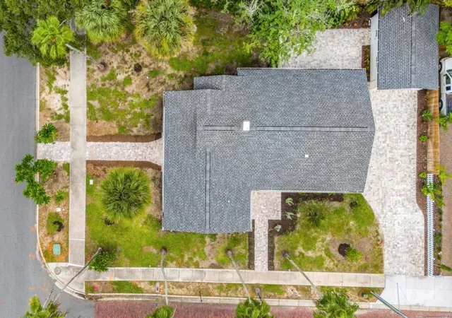 Photo 3 of Sale Pending at 635 Highland Ave, Dunedin, FL 34698 | MLS# TB8553046 | Listing updated on 2026-10-07