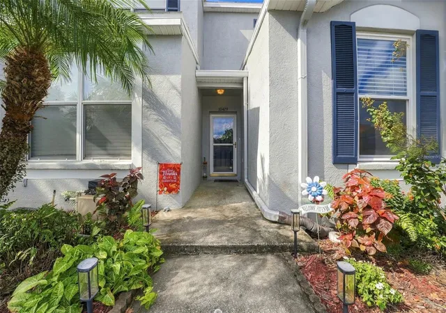 Townhouse for sale at 10429 Heron Lake Dr, RIVERVIEW, FL 33578 | MLS# TB8553052