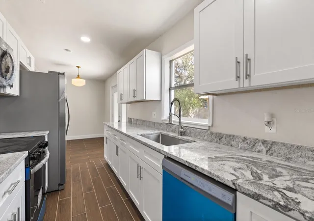 Photo 3 of Single family home for sale at 601 Ridgefield Ave, Ocoee, FL 34761 | MLS# O6445636 | Listing updated on 2026-10-08