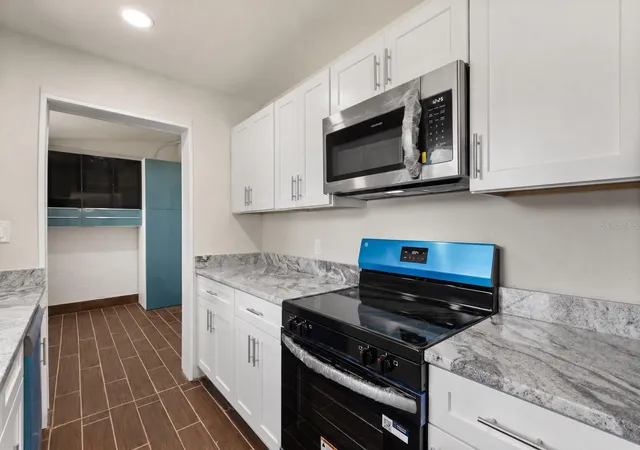 Photo 4 of Single family home for sale at 601 Ridgefield Ave, Ocoee, FL 34761 | MLS# O6445636 | Listing updated on 2026-10-08