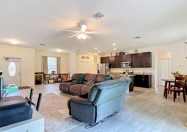 Photo 4 of Single family home for sale at 6027 Acorn Cir, Labelle, FL 33935 | MLS# D6148964 | Listing updated on 2026-10-02