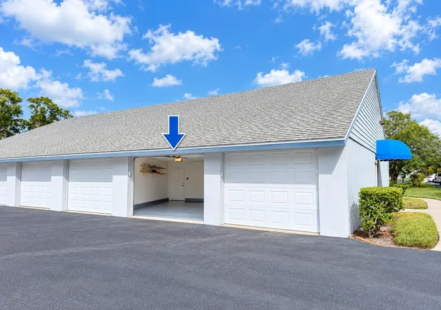 Photo 3 of Condo for sale at 9200 Park Blvd #105, Seminole, FL 33777 | MLS# TB8553058 | Listing updated on 2026-10-07