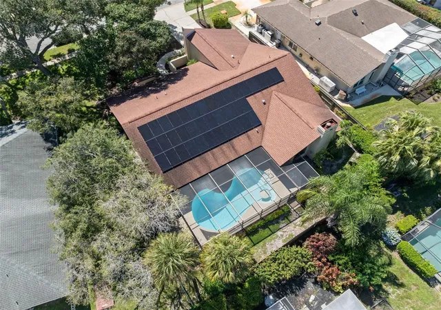 Photo 2 of Single family home for sale at 2893 Rollingwood Ct, Clearwater, FL 33761 | MLS# TB8553059 | Listing updated on 2026-10-01