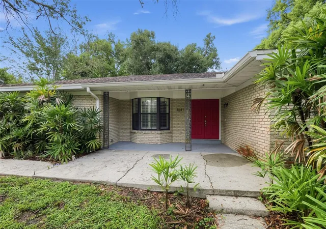 Single family home for sale at 1641 Stanley St, LONGWOOD, FL 32750 | MLS# O6445667
