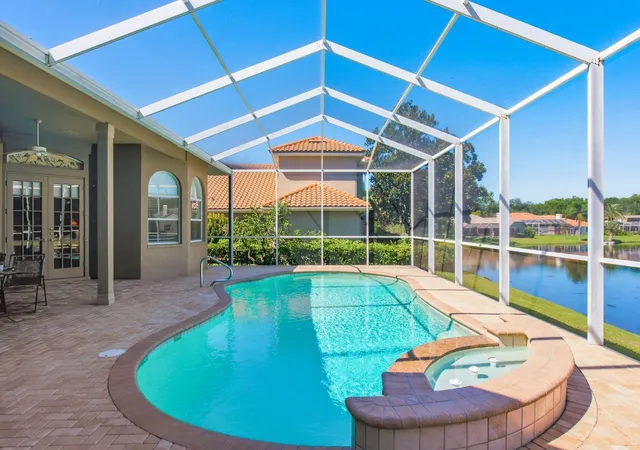 Photo 3 of Single family home for sale at 3763 Executive Dr, Palm Harbor, FL 34685 | MLS# TB8553073 | Listing updated on 2026-10-22