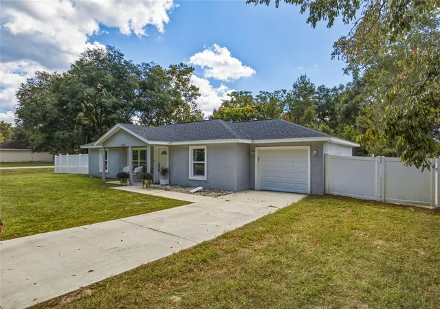 Photo 2 of Single family home for sale at 1658 NE 162nd Place, Citra, FL 32113 | MLS# OM733061 | Listing updated on 2026-10-09