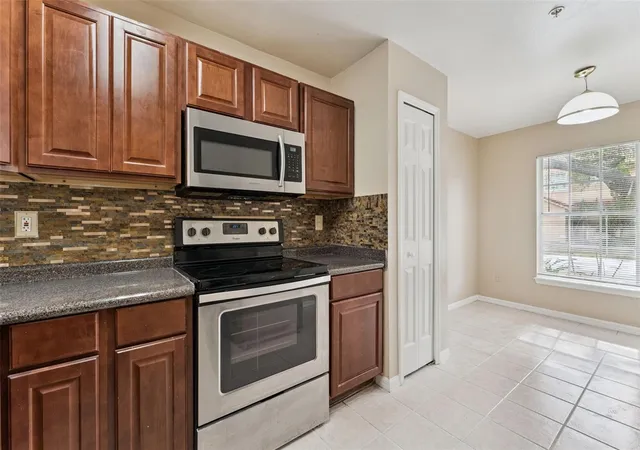 Photo 3 of Condo for sale at 1192 N Fairway Dr #1192, Apopka, FL 32712 | MLS# O6445709 | Listing updated on 2026-10-02