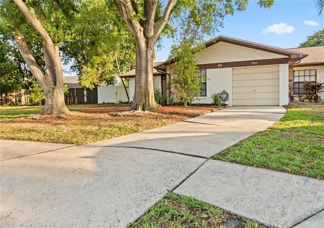 Photo 3 of Single family home for sale at 2031 Dover Ct, Oldsmar, FL 34677 | MLS# TB8553080 | Listing updated on 2026-10-06