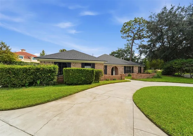 Photo 3 of Single family home for sale at 2549 Fox Squirrel Ct, Apopka, FL 32712 | MLS# O6445729 | Listing updated on 2026-10-06