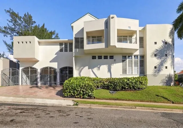 Photo 2 of Single family home for sale at A1 Villa Lucia, Arecibo, PR 00612 | MLS# PR9124556 | Listing updated on 2026-09-29