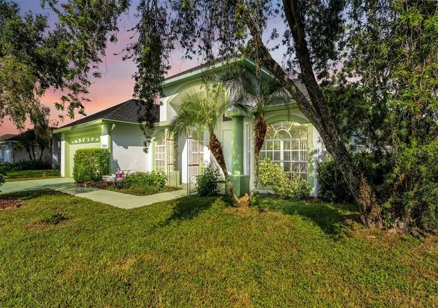Single family home for sale at 7434 Beaumont Dr, LAKELAND, FL 33810 | MLS# L4965424
