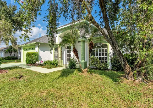 Photo 1 of Single family home for sale at 7434 Beaumont Dr, Lakeland, FL 33810 | MLS# L4965424 | Listing updated on 2026-10-03