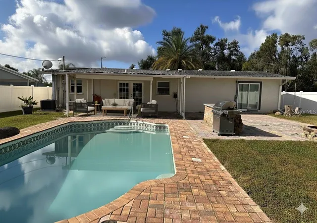Photo 2 of Single family home for sale at 2310 25th Avenue W, Bradenton, FL 34205 | MLS# TB8553085 | Listing updated on 2026-10-09