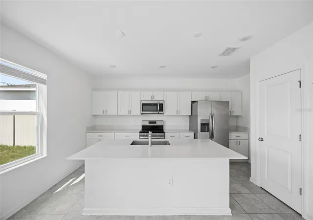 Photo 3 of Single family home for sale at 1405 Deepwater Cir, Eagle Lake, FL 33839 | MLS# O6445740 | Listing updated on 2026-10-01