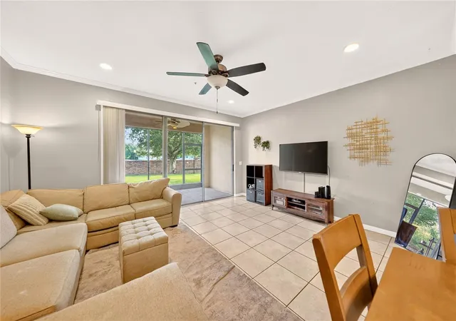 Photo 4 of Townhouse for sale at 10867 Corsican St #20, Orlando, FL 32824 | MLS# O6445748 | Listing updated on 2026-09-30