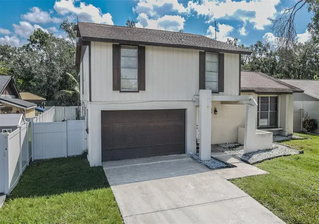 Photo 1 of Single family home for sale at 6811 Mitchell Cir, Tampa, FL 33634 | MLS# TB8553093 | Listing updated on 2026-09-30