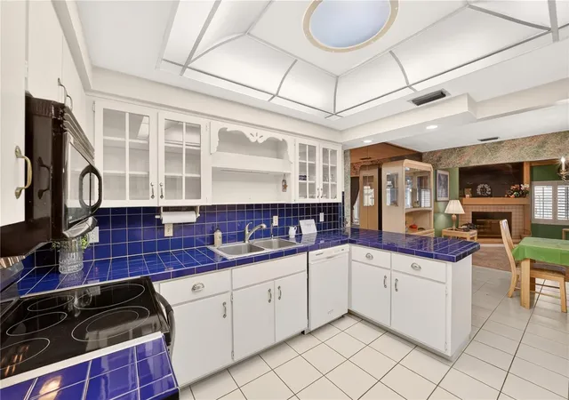 Photo 3 of House for sale at 1708 NE 38th Avenue, Ocala, FL 34470 | MLS# OM733065 | Listing updated on 2026-10-06