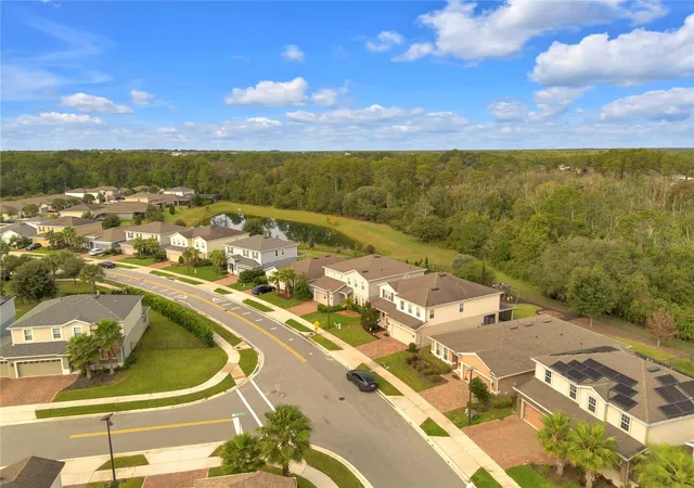 Photo 3 of Single family home for sale at 17104 Goldcrest Loop, Clermont, FL 34714 | MLS# O6445761 | Listing updated on 2026-10-04