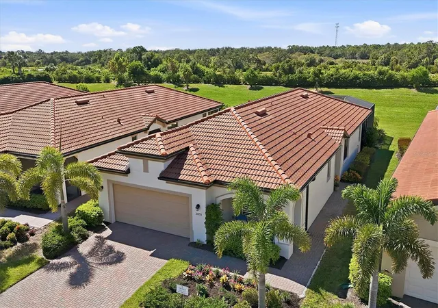 Photo 3 of Single family home for sale at 24193 Spartina Dr, Venice, FL 34293 | MLS# N6145976 | Listing updated on 2026-10-17