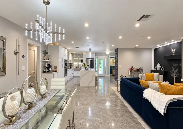 Photo 3 of Single family home for sale at 5213 Wildflower Rd, Orlando, FL 32821 | MLS# O6445765 | Listing updated on 2026-10-04