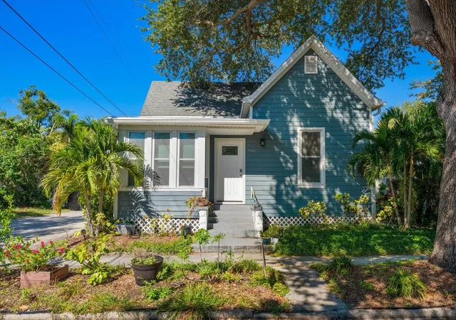 Single family home for sale at 940 Locust St NE, Saint Petersburg, FL 33701 | MLS# TB8553106