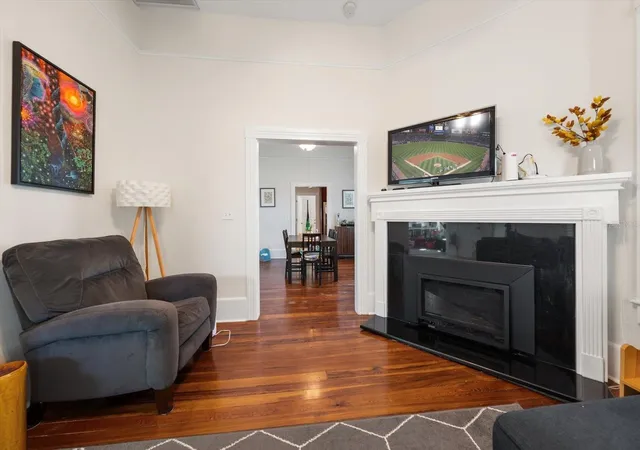 Photo 3 of Single family home for sale at 940 Locust St NE, Saint Petersburg, FL 33701 | MLS# TB8553106 | Listing updated on 2026-10-07