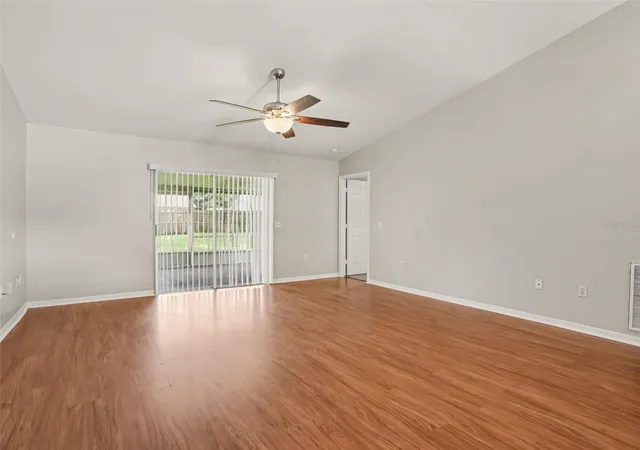 Photo 3 of Single family home for sale at 8520 Cherry Hl Dr, Lakeland, FL 33810 | MLS# O6445774 | Listing updated on 2026-10-16