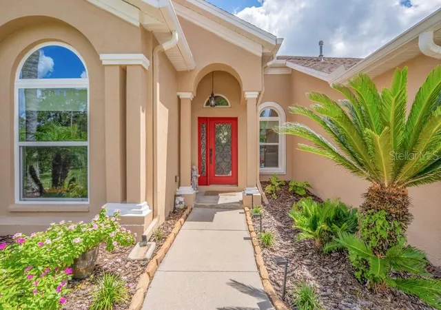 Photo 3 of Single family home for sale at 1001 Split Silk St, Valrico, FL 33594 | MLS# TB8553116 | Listing updated on 2026-10-06