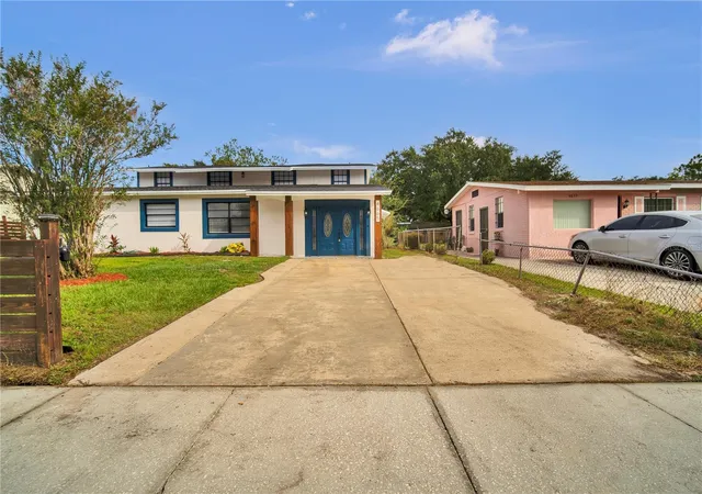 Photo 3 of Single family home for sale at 4665 Piedmont Ct, Orlando, FL 32811 | MLS# O6445779 | Listing updated on 2026-10-08