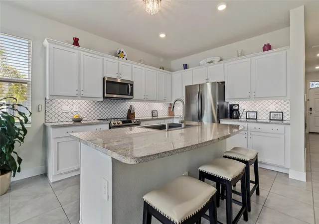 Photo 3 of Townhouse for sale at 8915 Milestone Dr, Sarasota, FL 34238 | MLS# N6145977 | Listing updated on 2026-10-01