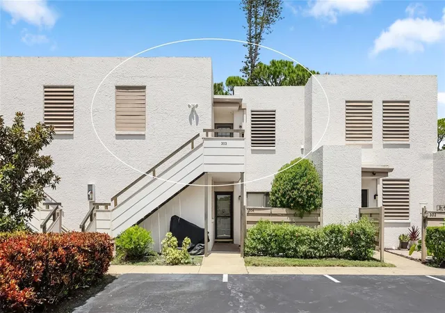 Condo for sale at 303 Springdale Dr #303, BRADENTON, FL 34210 | MLS# A4707787