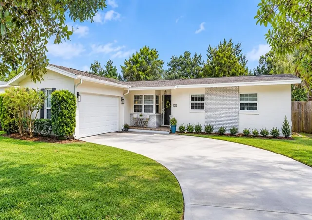 Single family home for sale at 2322 Woodcrest Dr, WINTER PARK, FL 32792 | MLS# O6445796