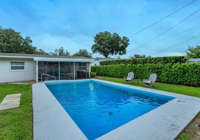 Photo 1 of Single family home for sale at 2322 Woodcrest Dr, Winter Park, FL 32792 | MLS# O6445796 | Listing updated on 2026-10-06