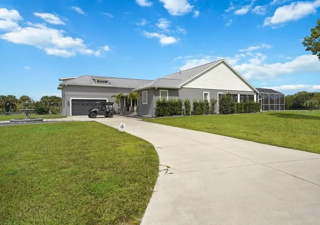 Photo 2 of Single family home for sale at 743 Williams Rd, New Smyrna Beach, FL 32168 | MLS# V4951567 | Listing updated on 2026-10-08