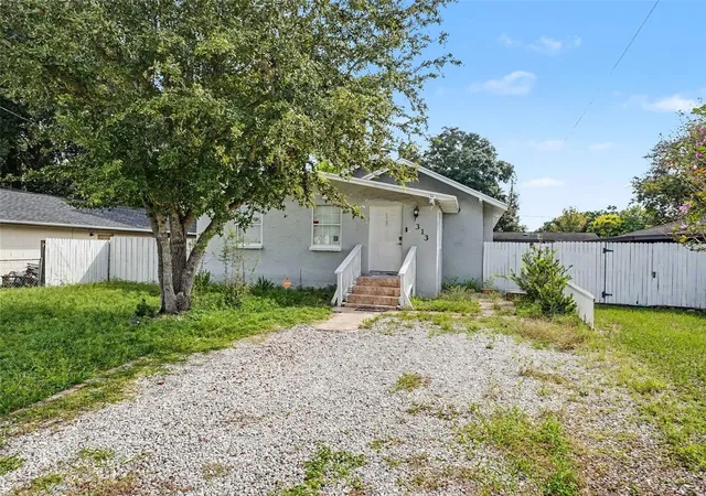 Photo 1 of Single family home for sale at 313 Lucile Way, Orlando, FL 32835 | MLS# O6445798 | Listing updated on 2026-10-07