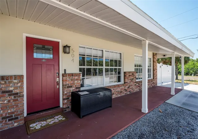 Photo 3 of Single family home for sale at 504 Omaha St, Palm Harbor, FL 34683 | MLS# W7889907 | Listing updated on 2026-10-01