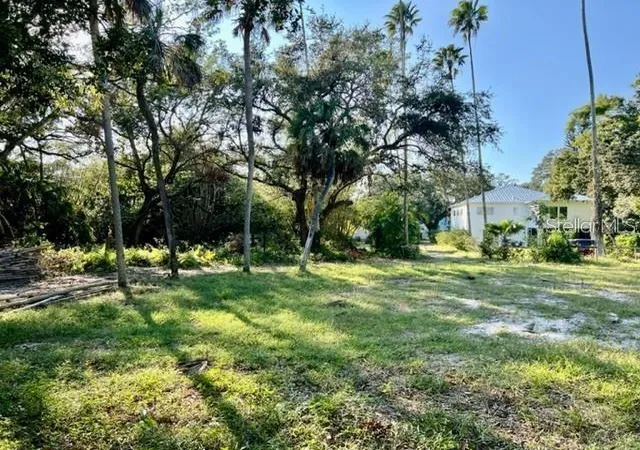 Photo 1 of Land for sale at 621 40th Street, Sarasota, FL 34234 | MLS# A4707791 | Listing updated on 2026-10-01