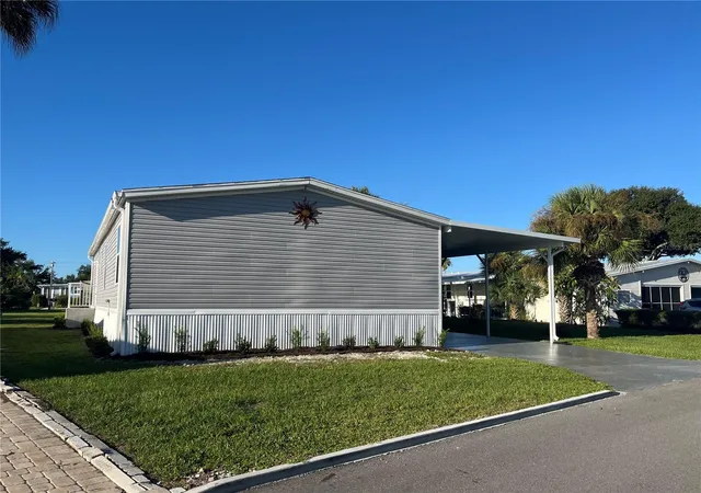 Photo 1 of Manufactured home for sale at 214 Como Dr, Venice, FL 34285 | MLS# N6145980 | Listing updated on 2026-10-21