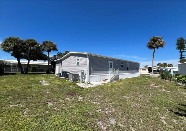Photo 1 of Manufactured home for sale at 214 Como Dr, Venice, FL 34285 | MLS# N6145980 | Listing updated on 2026-09-30