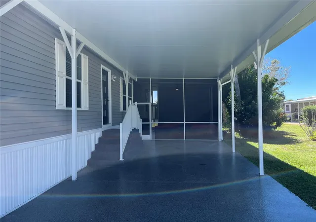 Photo 3 of Manufactured home for sale at 214 Como Dr, Venice, FL 34285 | MLS# N6145980 | Listing updated on 2026-09-30