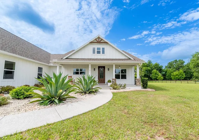 Photo 3 of Single family home for sale at 1151 Se 101st Street, Trenton, FL 32693 | MLS# GC543855 | Listing updated on 2026-09-30