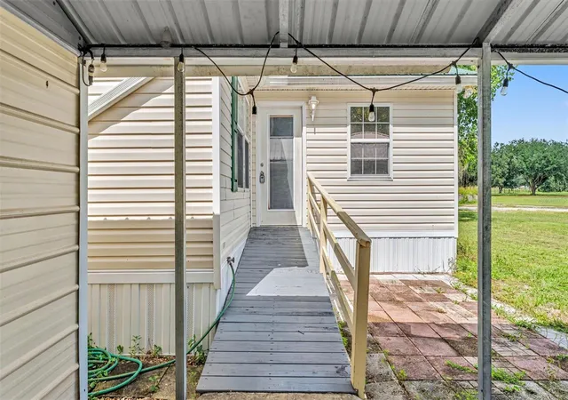 Photo 3 of Manufactured home for sale at 6250 Green Pond Rd, Polk City, FL 33868 | MLS# L4965428 | Listing updated on 2026-09-30