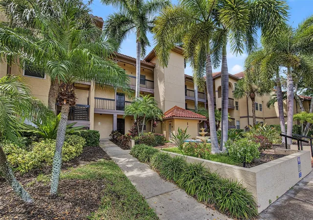 Photo 2 of Condo for sale at 2400 Feather Sound Dr #123, Clearwater, FL 33762 | MLS# TB8553147 | Listing updated on 2026-10-07