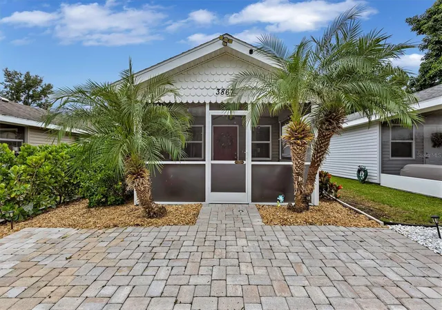 Single family home for sale at 3867 Almond Ave, SARASOTA, FL 34234 | MLS# A4707799