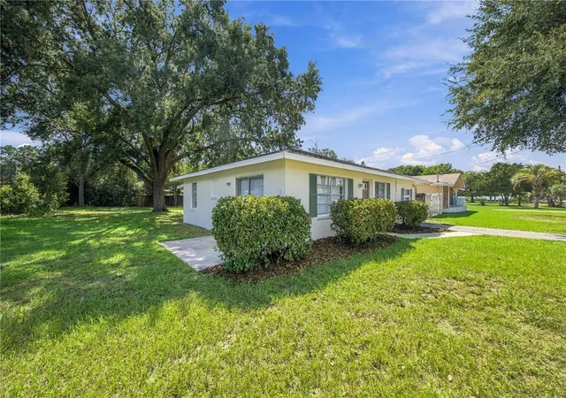 Photo 3 of Single family home for sale at 21234 Sw Raintree St, Dunnellon, FL 34431 | MLS# OM733075 | Listing updated on 2026-10-01