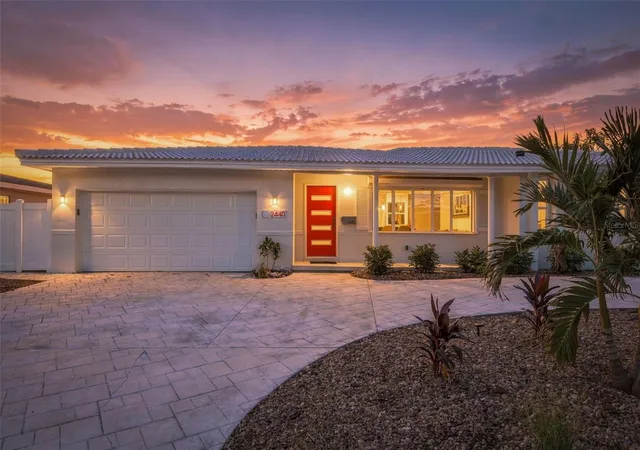 Photo 2 of Single family home for sale at 2440 S Shore Dr Se, Saint Petersburg, FL 33705 | MLS# TB8553154 | Listing updated on 2026-10-17