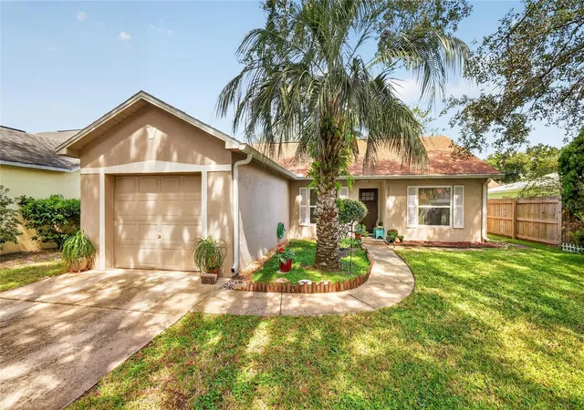 Single family home for sale at 2670 Winchester Cir, EUSTIS, FL 32726 | MLS# G5118395