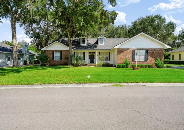Photo 1 of Single family home for sale at 6646 Royal Forest Dr, Lakeland, FL 33811 | MLS# TB8553157 | Listing updated on 2026-09-29