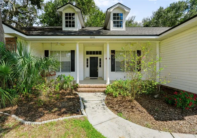 Photo 3 of Single family home for sale at 6646 Royal Forest Dr, Lakeland, FL 33811 | MLS# TB8553157 | Listing updated on 2026-09-29